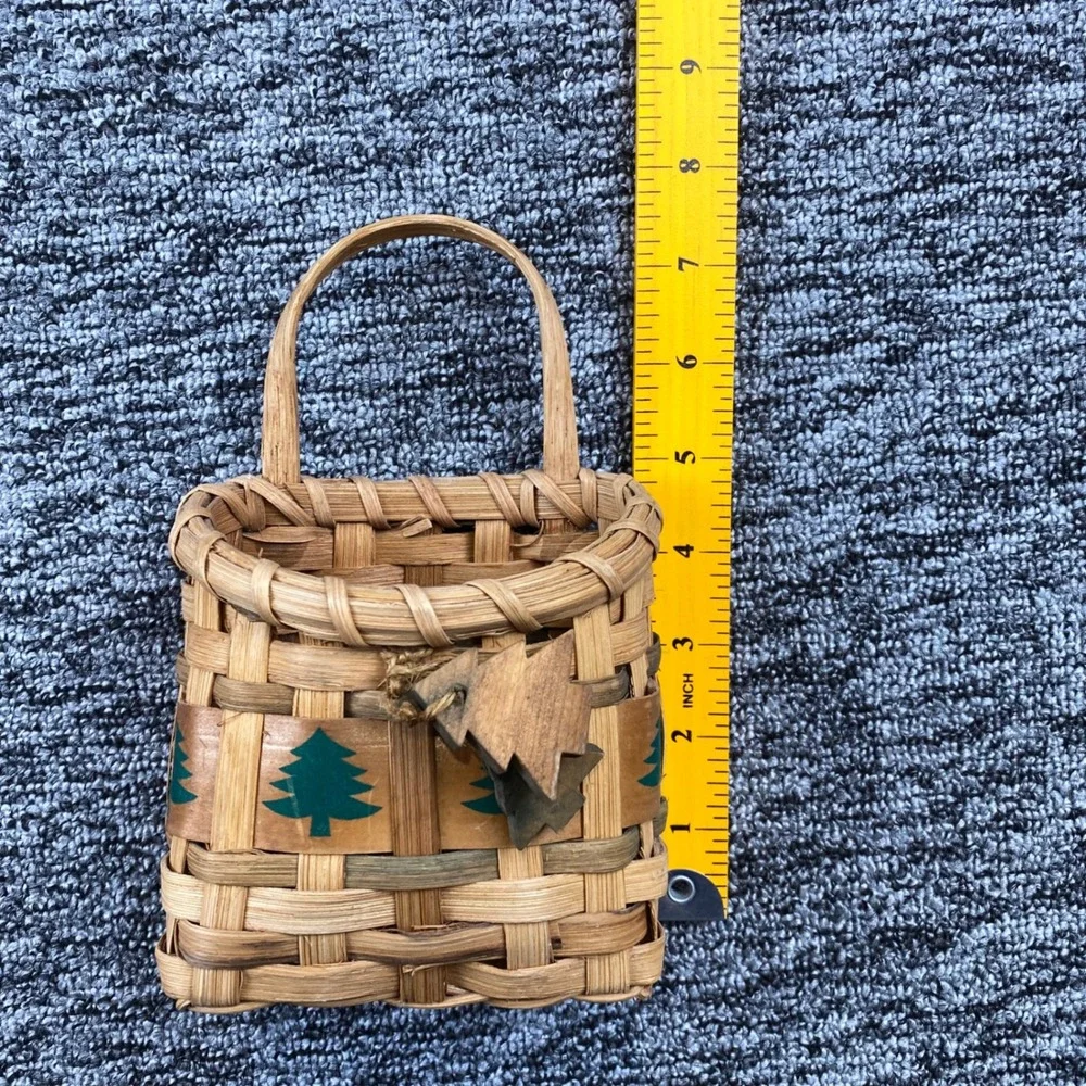 Vintage Christmas Woven Splint Basket Pine Tree Primitive Folk Art Decor